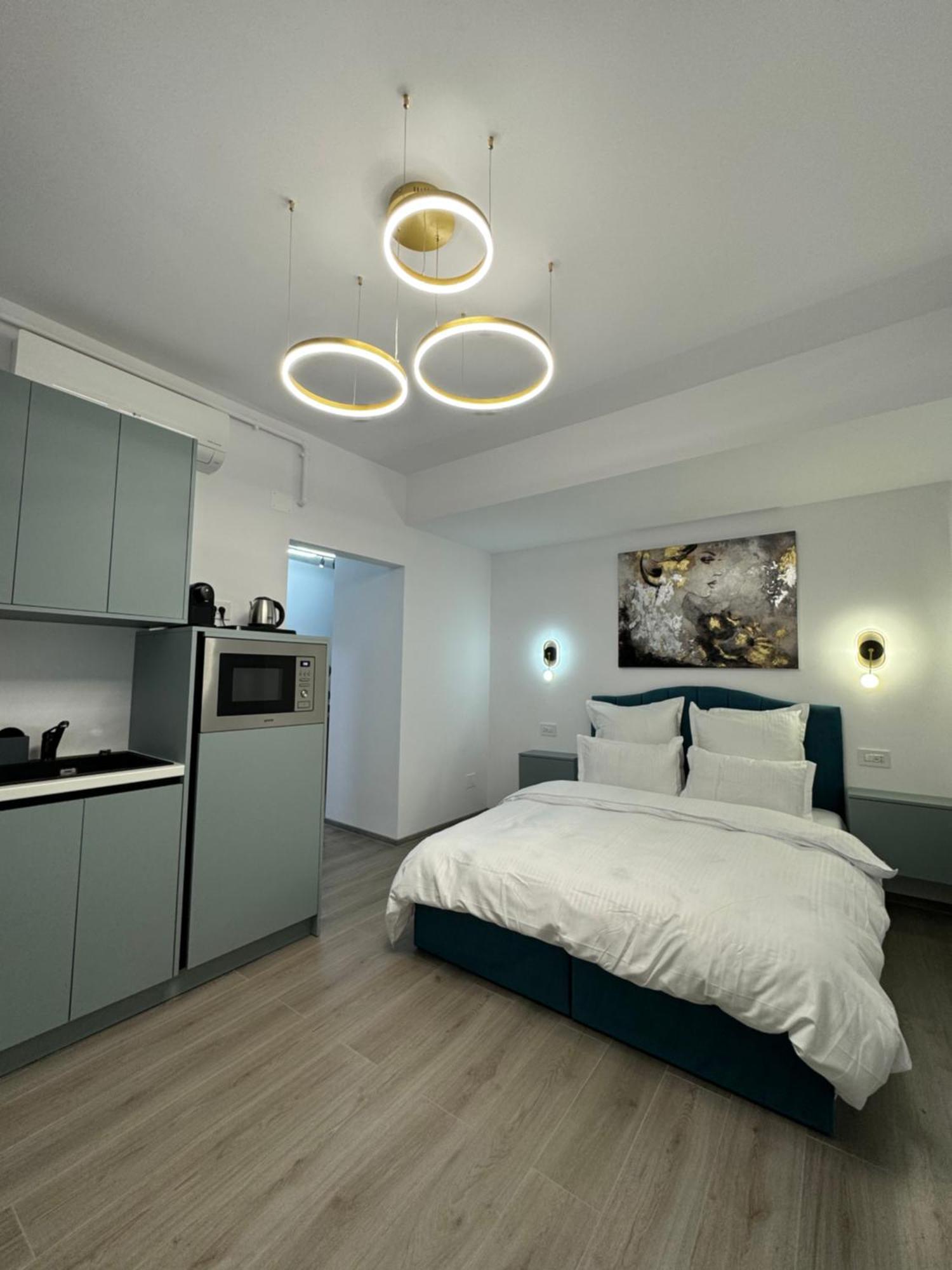 Central Suite Boekarest Buitenkant foto